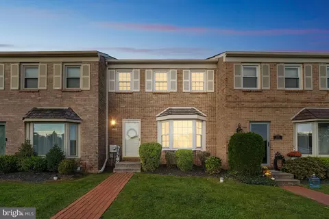 4013 Carriage Dr, Skippack, PA 19474