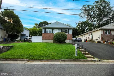 1547 Rothley Ave, Willow Grove, PA 19090