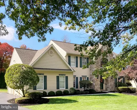 110 Magdalena Ln, Lansdale, PA 19446