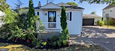 108 N Midland Ave, Norristown, PA 19403