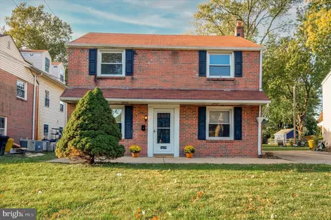 1419 Wynnewood Rd, Ardmore, PA 19003