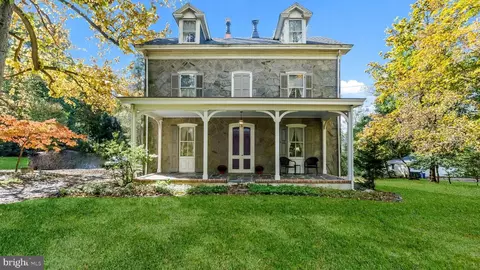 512 Moreland Rd, Huntingdon Valley, PA 19006