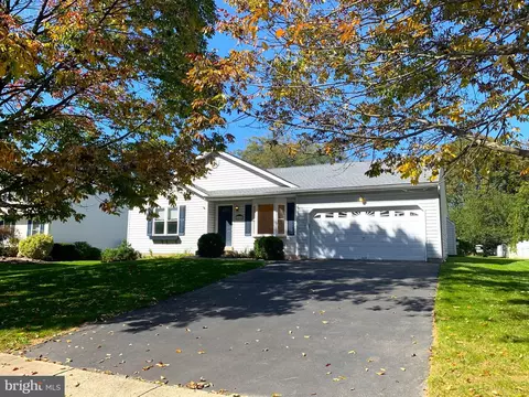 3665 Reiniger Rd, Hatboro, PA 19040