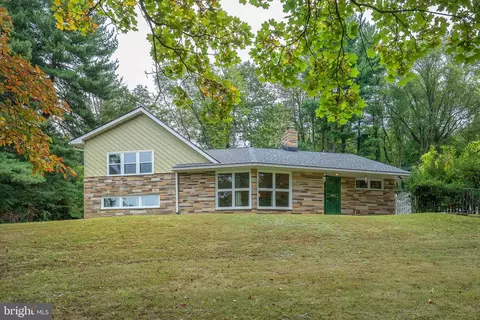 1405 Redwood Ln, Wyncote, PA 19095