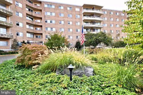 100 West Ave #415 S, Jenkintown, PA 19046