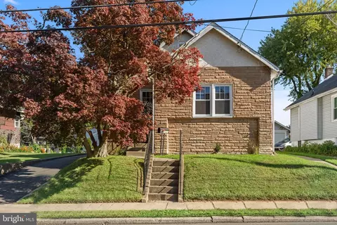 2521 Radcliffe Ave, Abington, PA 19001