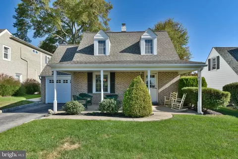 216 Oreland Mill Rd, Oreland, PA 19075