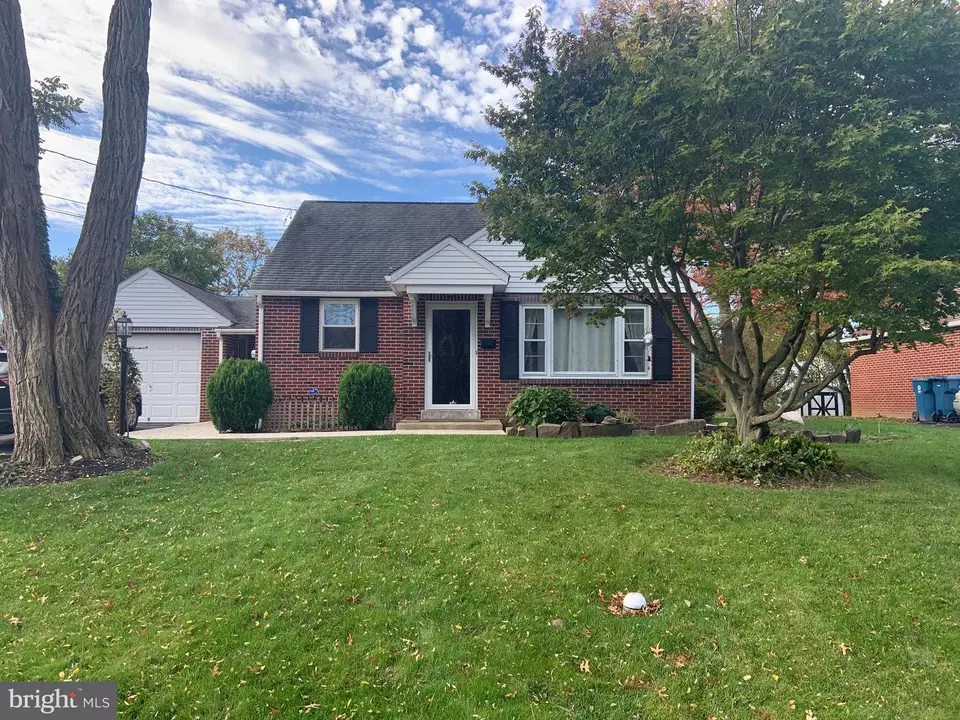 2700 Beech St, Hatfield, PA 19440 14 Photos Movoto