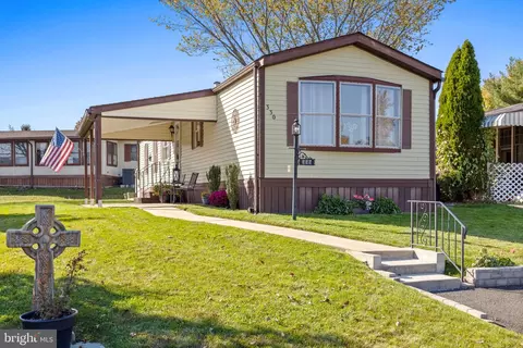 330 Woodstream Way, North Wales, PA 19454