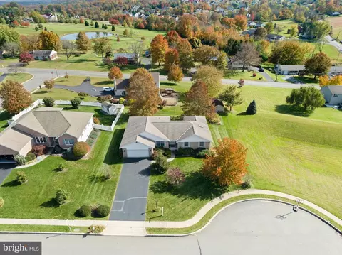 2866 Homestead Ct, Gilbertsville, PA 19525