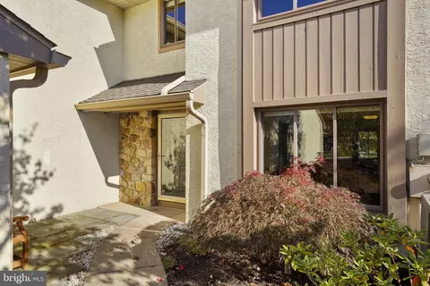 37 Highgate Ln, Blue Bell, PA 19422