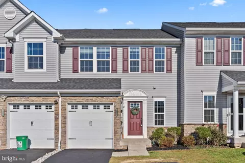 1563 Emily Ct, Hatfield, PA 19440