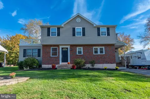 134 Avondale, Norristown, PA 19403