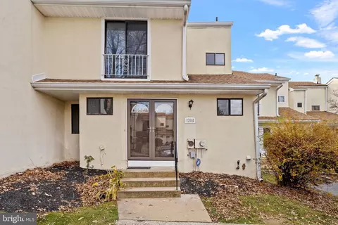 1204 Oak Cir, Lansdale, PA 19446
