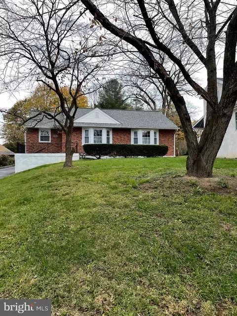 2433 Fairhill Ave, Glenside, PA 19038