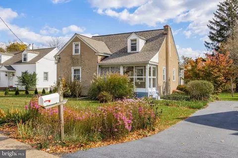 64 Towamencin Ave, Hatfield, PA 19440