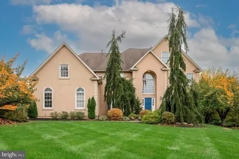 240 Amour Cir, Blue Bell, PA 19422