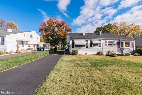 2919 Thunderhead Rd, Abington, PA 19001