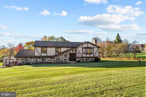 520 Hoffman Rd, Harleysville, PA 19438