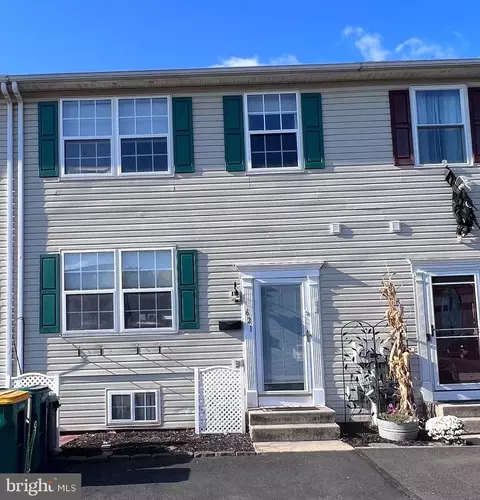 621 Jefferson St, Red Hill, PA 18076