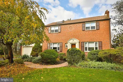 1458 Huntingdon Rd, Abington, PA 19001