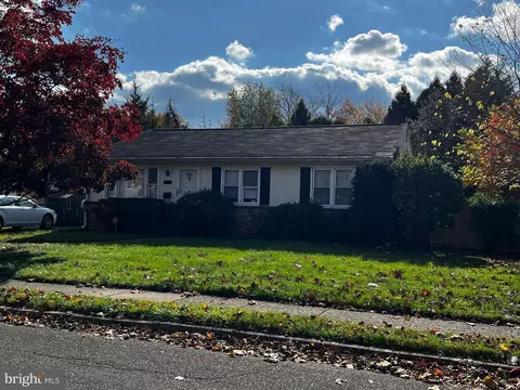 2408 Parkside Ave, Hatboro, PA 19040