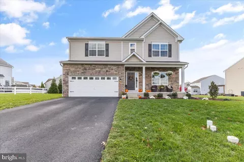 275 Westbury Dr, Gilbertsville, PA 19525