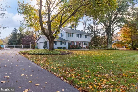 900 Judie Ln, Ambler, PA 19002