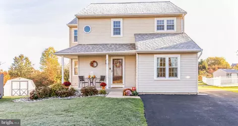 566 Coventry Cir, Telford, PA 18969