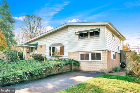 1502 Muhlenburg Dr, Blue Bell, PA 19422