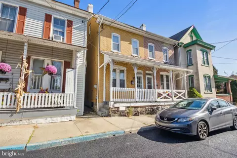 329 Jefferson St, East Greenville, PA 18041