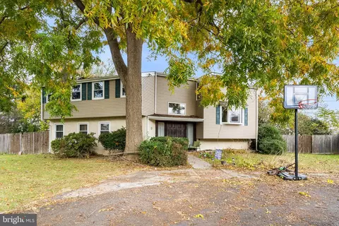 228 New Rd, Horsham, PA 19044