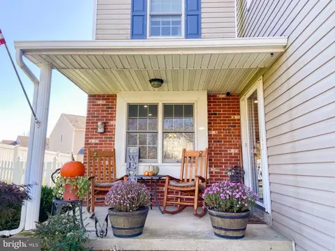 520 Meadow Ln, Pennsburg, PA 18073
