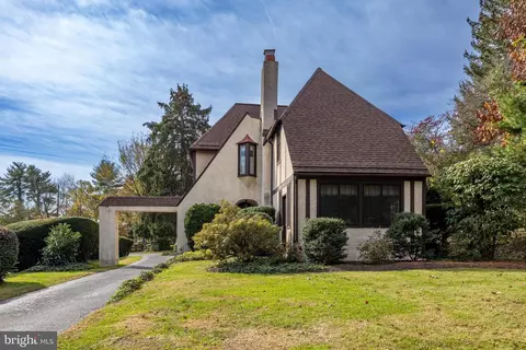 1560 Sheridan Ln, Norristown, PA 19403