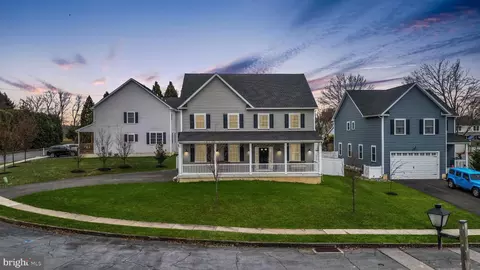 26 Ronald Cir, Oreland, PA 19075