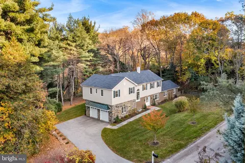 456 General Washington Rd, Wayne, PA 19087 photo 2