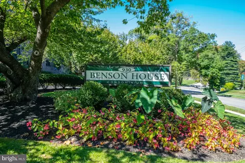 930 W Montgomery Ave #309, Bryn Mawr, PA 19010