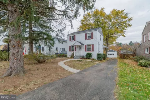 110 Hollywood Ave, Eagleville, PA 19403
