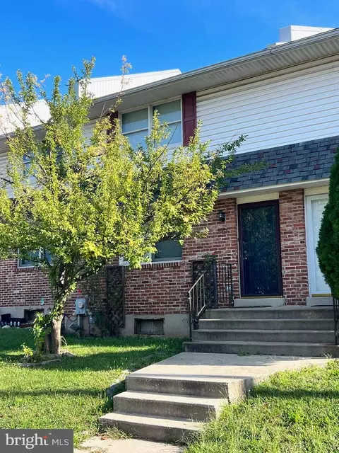 1002 Thomas Barone St, Norristown, PA 19401