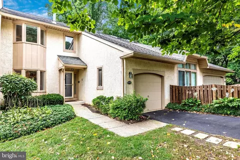 474 Copper Beech Cir, Elkins Park, PA 19027