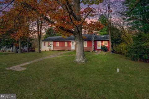 885 Rising Sun Rd, Telford, PA 18969