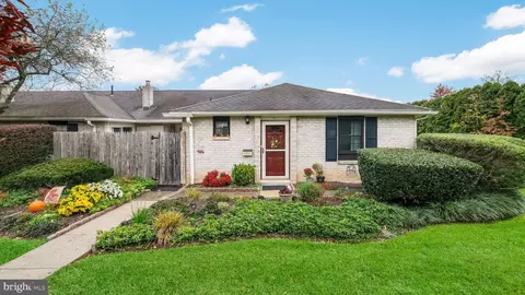 501 N Bethlehem Pike #5-B, Ambler, PA 19002