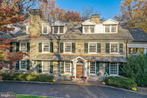 225 Glenn Rd, Ardmore, PA 19003