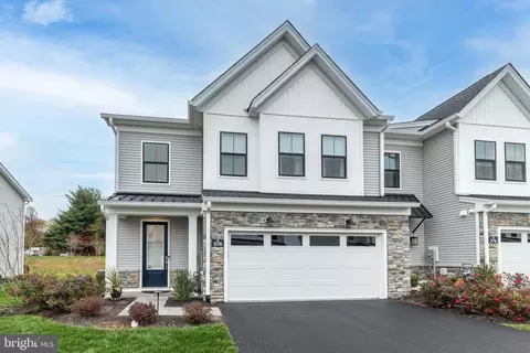 378 Huntington Ln, Ambler, PA 19002