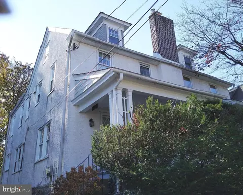 357 Oak Rd, Glenside, PA 19038
