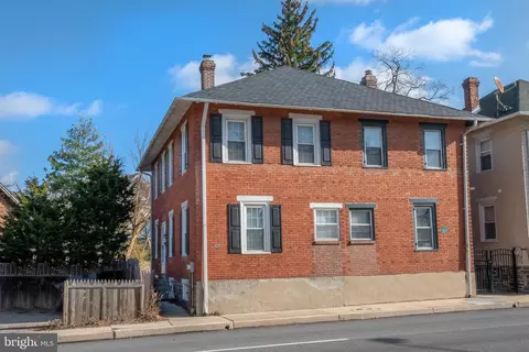929 County Line Rd, Bryn Mawr, PA 19010