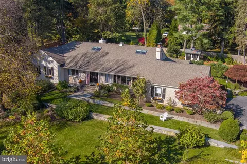 822 Lafayette Rd, Bryn Mawr, PA 19010