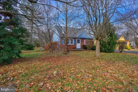 2114 N Line St, Lansdale, PA 19446