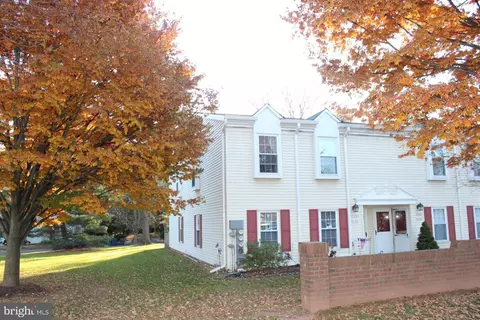 915 B Stockton Ct, Lansdale, PA 19446
