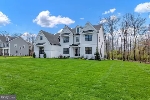 1303 Pointe Hill Dr, Ambler, PA 19002